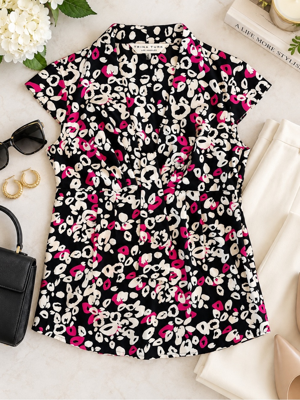 Trina Turk Silk Blouse Medium Black Pink Abstract Floral Short Sleeve Top